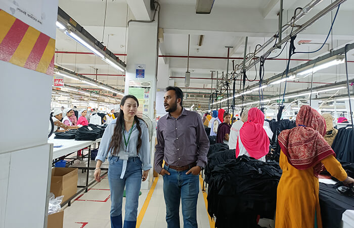 Visitó a nuestro cliente de fábrica de prendas de vestir en Bangladesh
