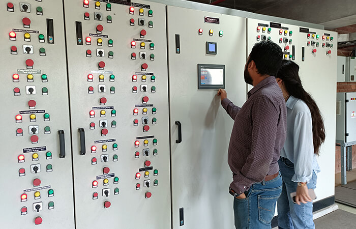 Visitó a nuestro cliente de fábrica de prendas de vestir en Bangladesh
