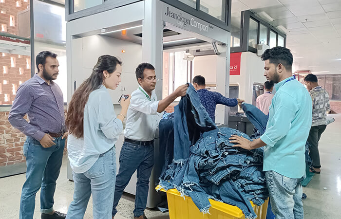 Visitó a nuestro cliente de fábrica de prendas de vestir en Bangladesh