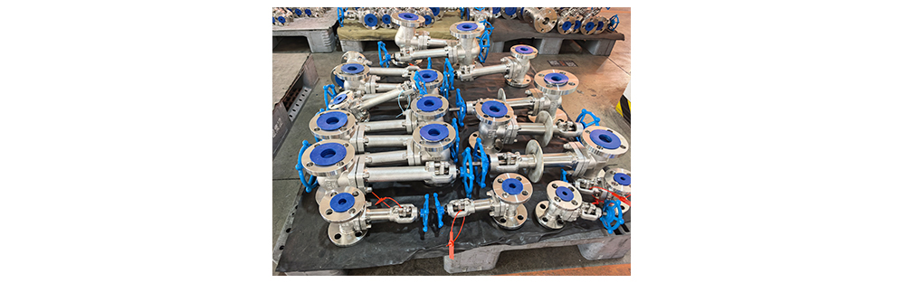 Why are stainless steel and cast steel valves used in oil tank projects